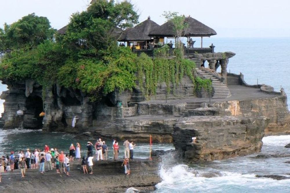 tanah-lot