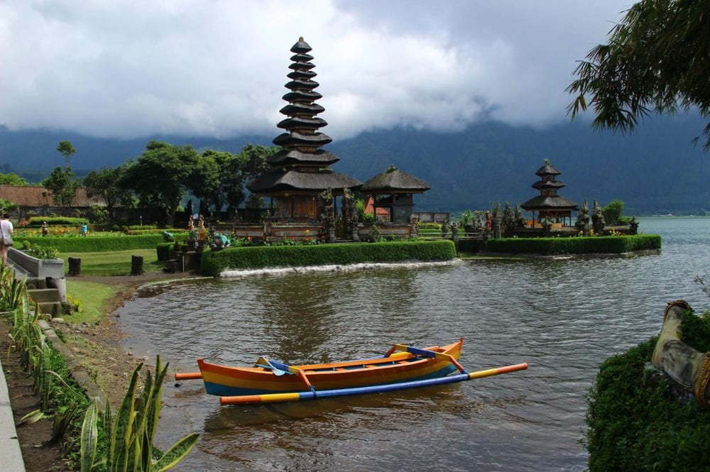 rental-mobil-di-bali